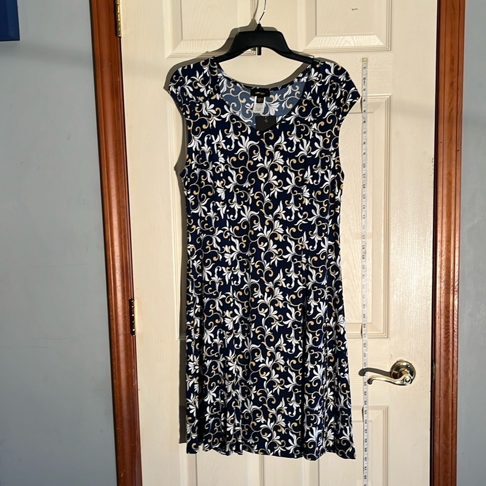 NWT-Espresso Los Angeles-L-navy blue & gold/white pattern, sleeveless midi dress